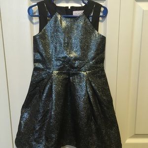 NEW “The Children’s Place” Summer sparkly dress 👗